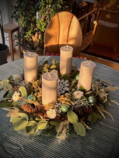 Adventskranz weiß